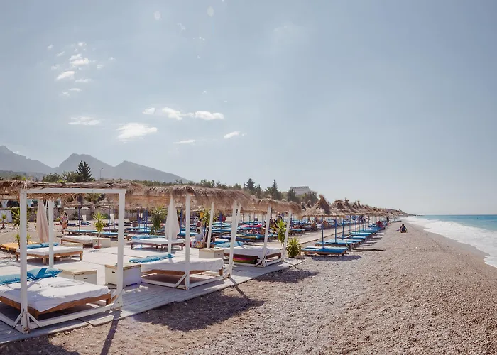 Drymades Resort *