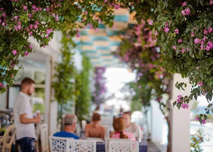 Drymades Resort *