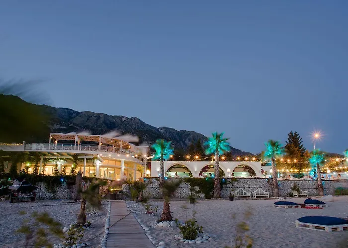 Resort Drymades *